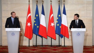 Макрон отряза Ердоган за турското членство в ЕС