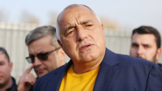 Всичко е толкова тъжно че само смеха може да ни