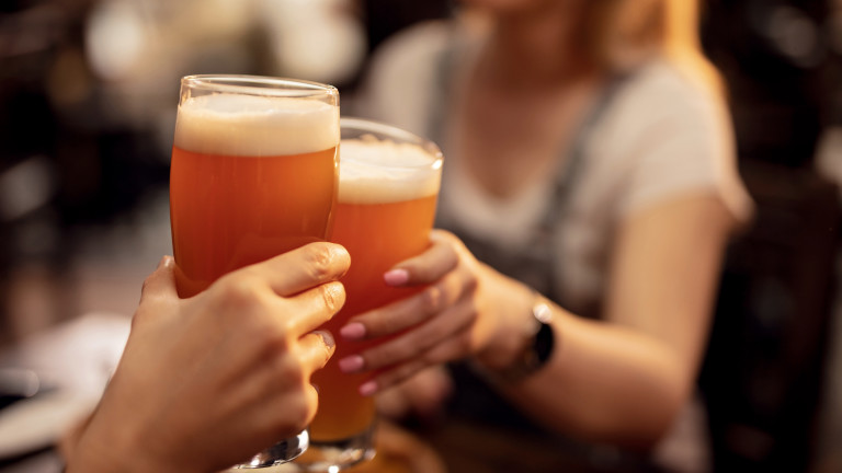 Да "спасиш" бирата: Пивоварна в Япония превръща непродадено пиво в джин