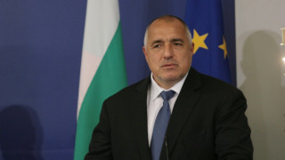 Премиерът Бойко Борисов дойде изненадващо в НС На брифинг с