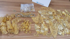 Осуетиха опит за нелегално пренасяне на близо 2 кг златни накити на "Капитан Андреево"