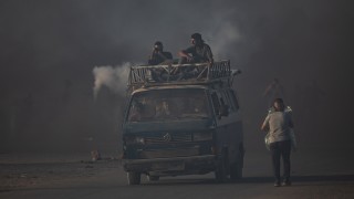 Хиляди палестинци напуснаха източните райони на град Газа страхувайки се