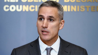 Властите успокояват: Не сме страна в конфликта, горива има, чакаме ръст на инфлацията 