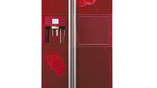 Червеният дизайнерски хладилник на LG вече и в България