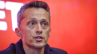 Старши треньорът на ЦСКА Христо Янев говори пред медиите на