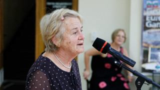 Мъжът който е нападнал гол и с нож в ръка