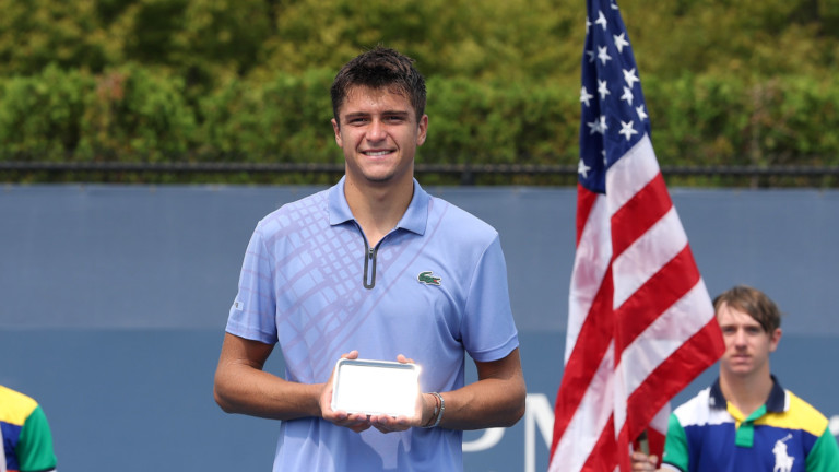 Александър Василев вече е лице на Lacoste