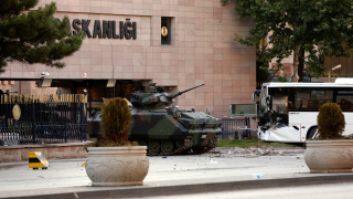Останете по улиците, във всеки момент може да има нов опит за преврат, зове Ердоган 