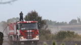 6 пожарни гасят пожар над Асеновград 