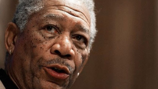 Фрийман с множество счупвания, но в добро настроение