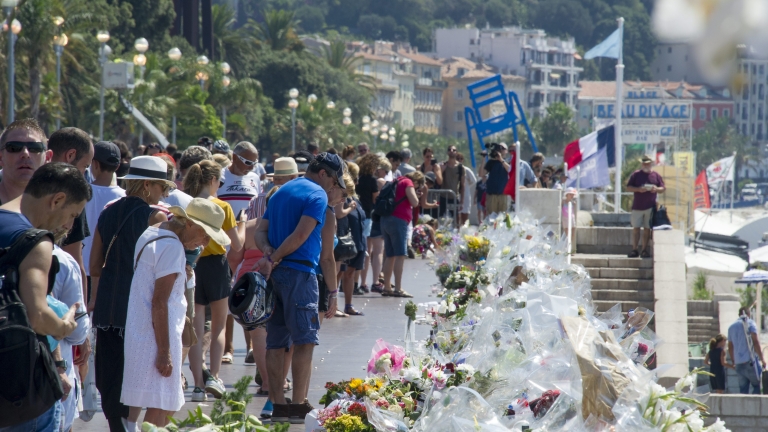 38 от убитите в Ница са чужденци, 30 – мюсюлмани, 29 държави са засегнати