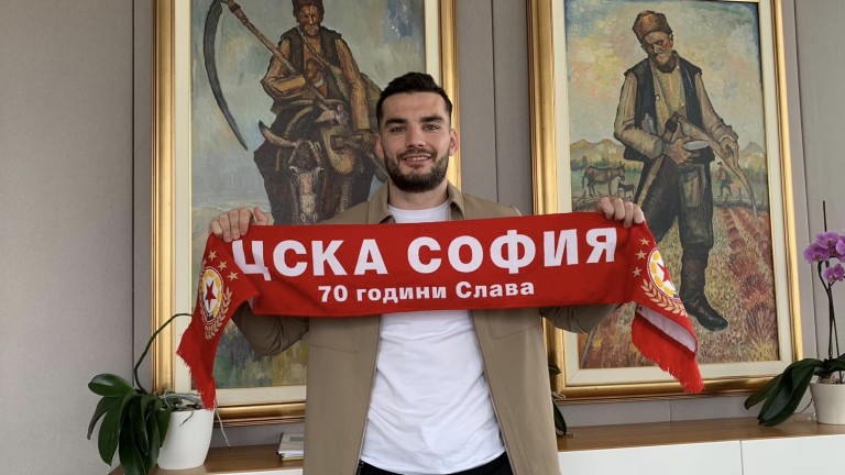 ЦСКА взе нападателя Тони Уот за три години