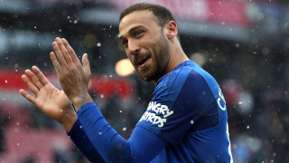 Ръководството на Евертън е в трескаво търсене на купувач за недоказалия се