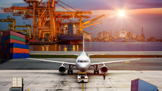 Заради трудностите при намиране на контейнерно оборудване и драстичното увеличаване