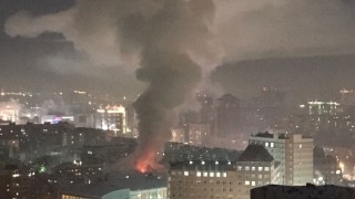 Седем души загинаха при газова експлозия в блок в Русия