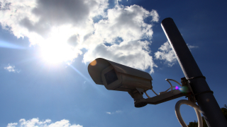 Поставените на плаж Делфин камери за видеонаблюдение продължават да притесняват