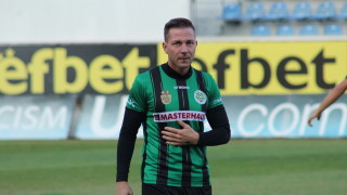 Николай Костов е роден през 1986 г в Бургас и