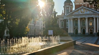 Народният театър се похвали с една от най-силните си години