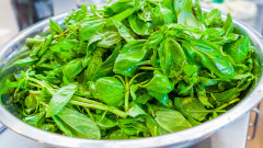 Трикът, с който да направим увехналите зеленчуци отново свежи