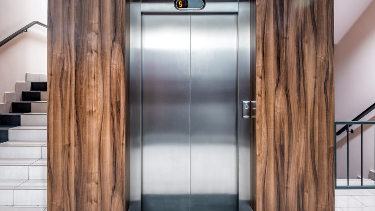 Как да избираме фирма за обслужване на асансьори и от какво зависи цената на услугата