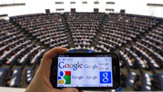 ЕП с опит да удари монопола на Google