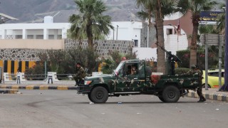 Военните от ОАЕ започнаха да изтеглят своите сили от международното