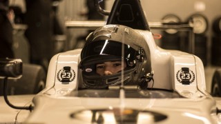 Българският пилот във Формула 3 Никола Цолов даде 13 о време