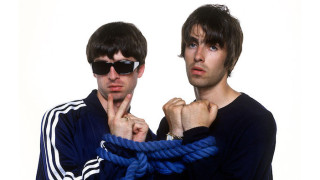 Лиъм Галахър за брат си: "Стара пръдня е той"