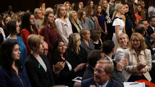 Какво накара 90 жени да съдят ФБР