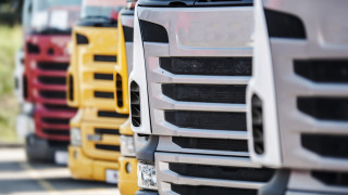 Движението на камионите над 12 т по магистралите ще бъде