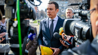 Столичната администрация работи активно за подобряване на училищната инфраструктура и