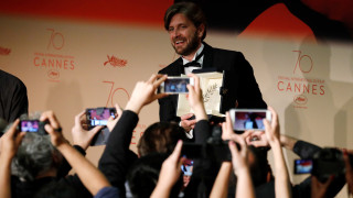 Квадратът на шведския режисьор Рубен Йостлунд стана големият победител на