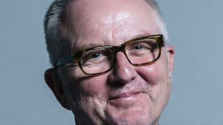 Британският депутат Иън Остин напусна опозиционната Лейбъристка партия деветият