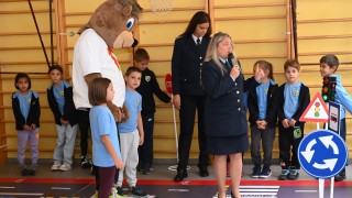 Над 10 000 ученици от първи до трети клас преминаха