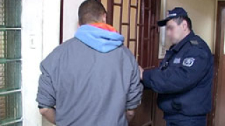 10 дена в ареста за грък, нападнал служителка на хотел в Благоевград