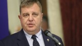 Каракачанов готов да стане гарант за диалог между Радев и Борисов за експертен кабинет