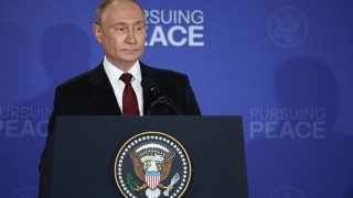 В първите часове след срещата на върха между президентите на