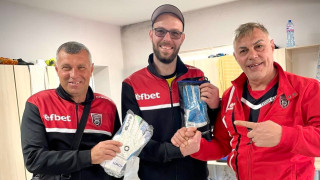 Вчера посрещнах моя голям приятел Мартин Луков който също уважи