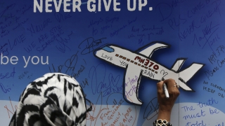 До две седмици спира търсенето на изчезналия малайзийски MH370