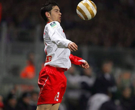 Дуисбург привлече французин