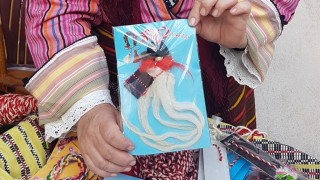 Разпространяват ръчно изработени мартеници от Банско в Европа и в