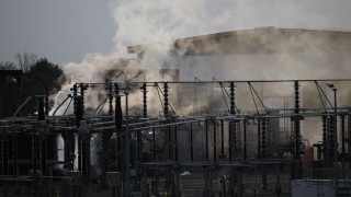 Работата на британското летище Хийтроу частично се възобнови след като