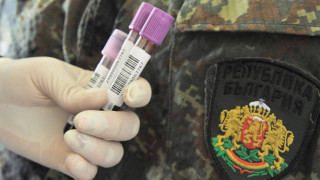 Около 1000 военнослужещи и цивилни служители от различни военни формирования