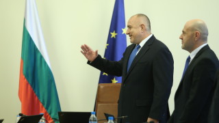 Кабинетът одобри плащане за ремонт на щурмовите ни самолети Су-25