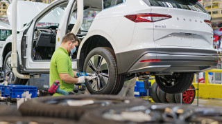 Skoda спира работата на два завода в Чехия поради липсата на чипове