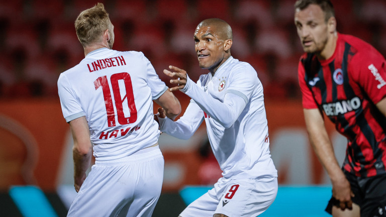Lokomotiv (Sofia) – CSKA 0:1 (développement du match en minutes) Lokomotiv (Sofia) – CSKA 0:1 (développement du match en minutes)