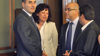 И Цветанов мисли за смъкване акциза на цигарите