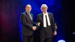 Колкото по дълбоки са кризите толкова повече трябва да говорим за