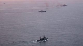 Китайски военни кораби се присъединиха към руските военноморски сили в