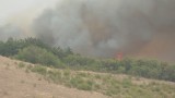 Евакуираха превантивно хора заради пожара в Изворище